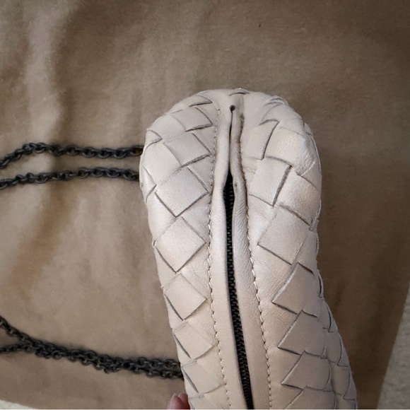 Bottega Veneta Mini Intrecciato Expandable Chain Leather Crossbody Bag - Picture 3 of 12